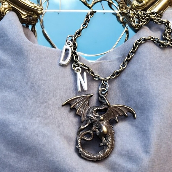 Silver and bronze toned Dungeons and Dragons Pendant Necklace Unique DND 19”long - Picture 5 of 13